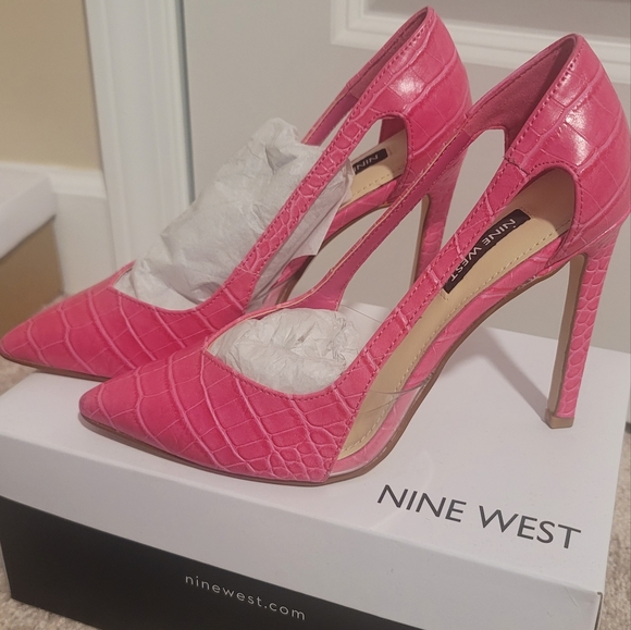 Nine West pumps - Picture 1 of 4